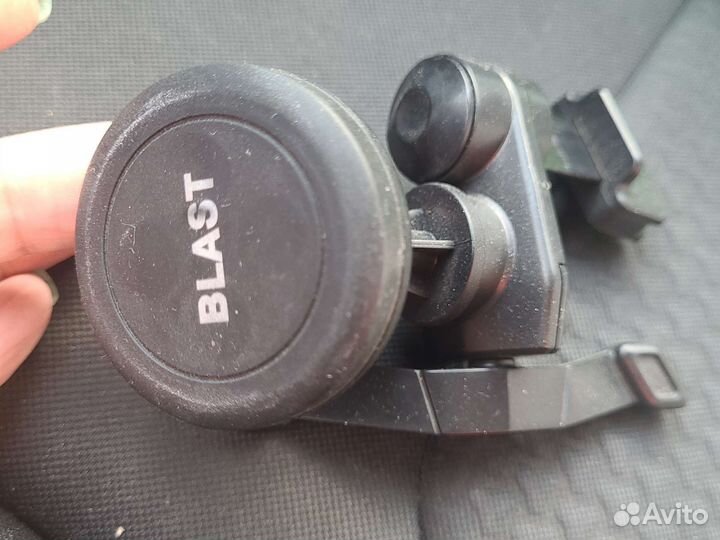 Держатель для телефона в машину