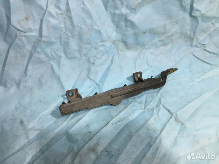 Топливная рампа Mazda 3 BK / Мазда 3 бк