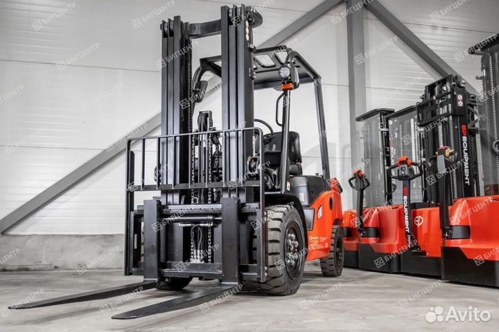 Вилочный погрузчик EP Equipment CPCD30T8, 2024