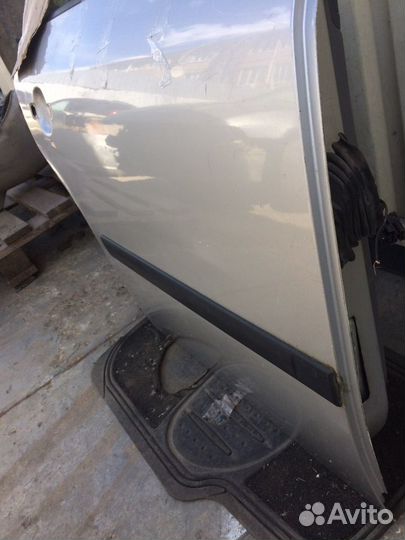 Дверь задняя правая Skoda Octavia Tour седан