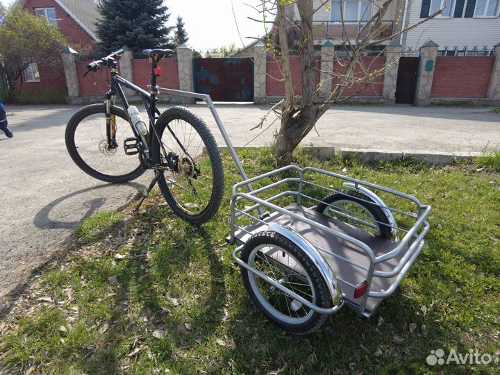 Прицеп для велосипеда