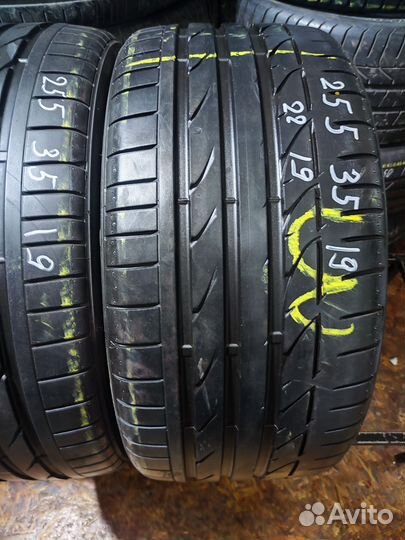 Bridgestone Potenza S001 255/35 R19 110Z