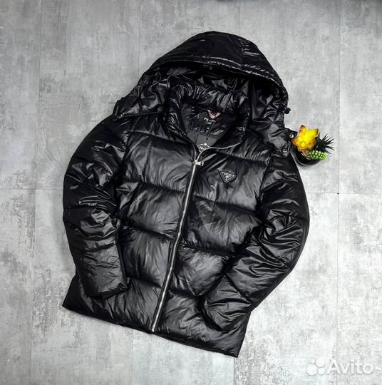 Зимние куртки Prada