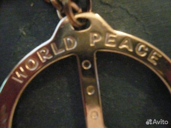 Значки спортивные и другие