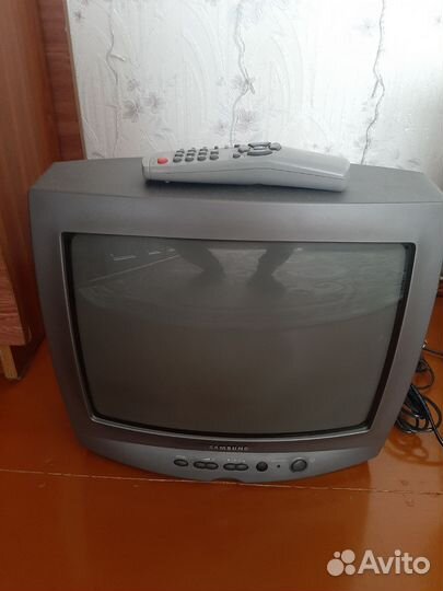 Телевизор бу с кронштейном