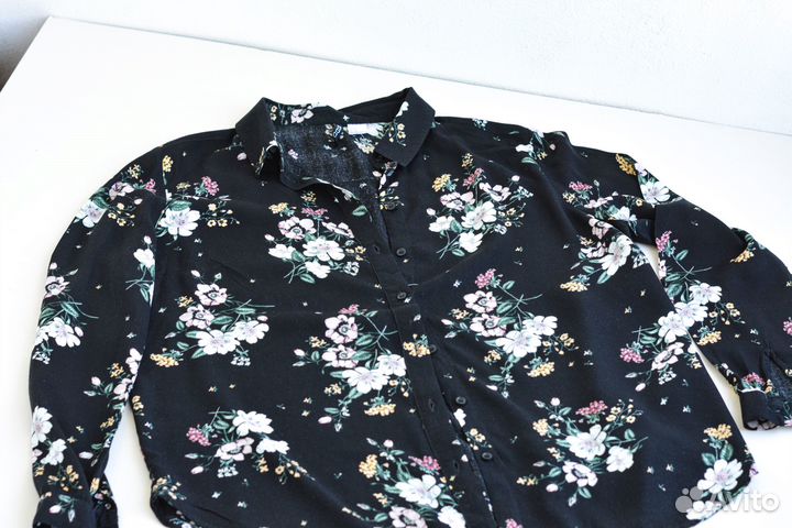 Рубашки блузки женские черные с цветами 50р