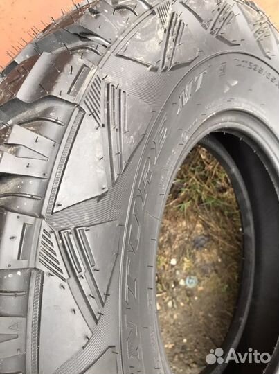 Kumho Road Venture M/T KL71 235/85 R16 120Q