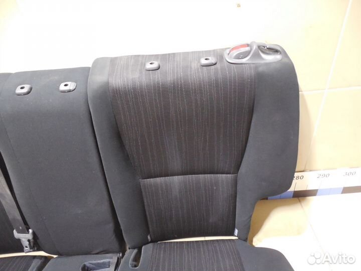 Сиденье заднее Auris (E15) 2006-2012