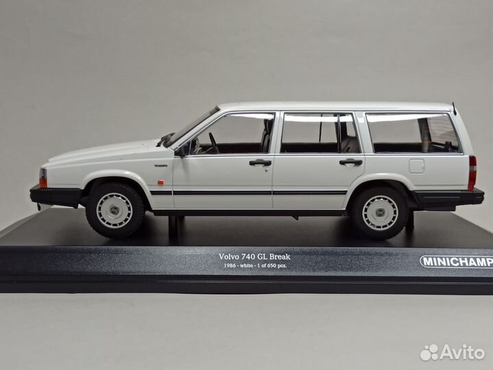 Volvo 740 GL Break 1986 Minichamps 1:18