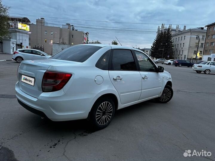 LADA Granta 1.6 МТ, 2019, 105 000 км