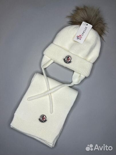 Комплект шапка и шарф утеплённый M.o.n.c.l.e.r