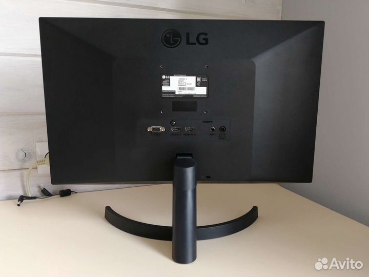 Монитор LG 75Гц