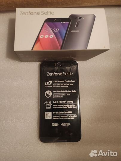 ASUS ZenFone Selfie ZD551KL, 3/32 ГБ