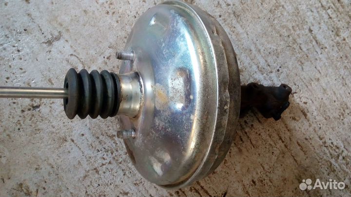 Вакуумный усилитель в сборе с цилиндром ваз