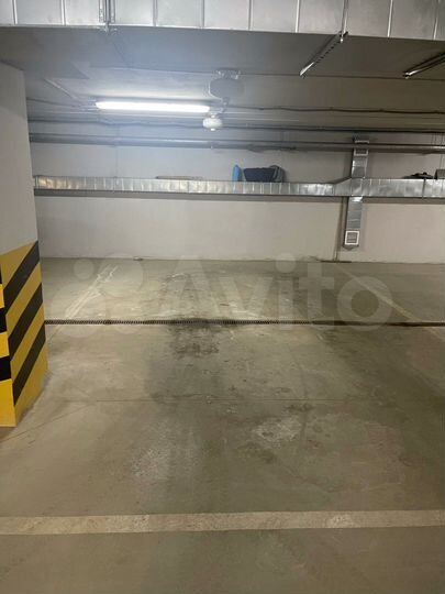 Машиноместо, 25 м²