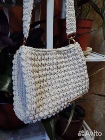 Вязаная крючком сумка