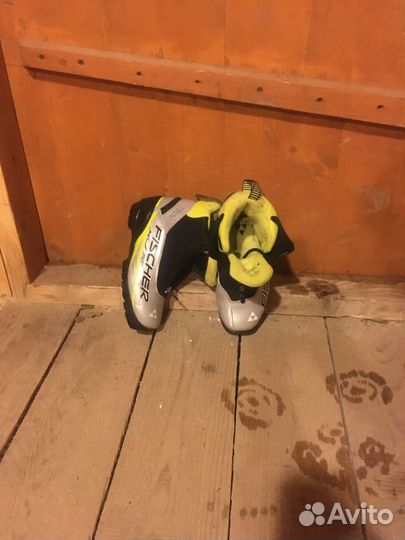 Беговые лыжи, Лыжные ботинки