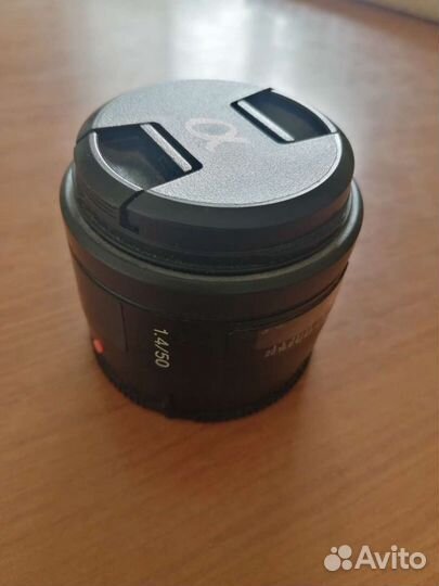 Объектив портретный Sony sal50f14