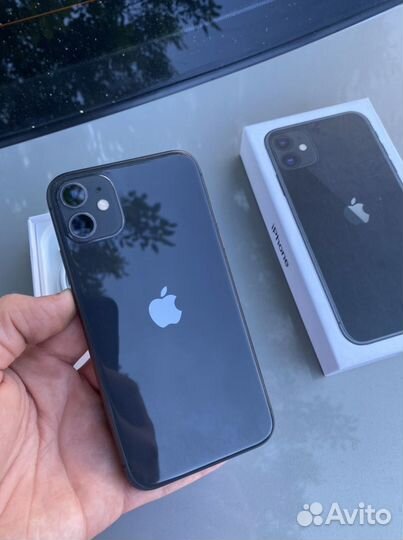 Телефон iPhone 11
