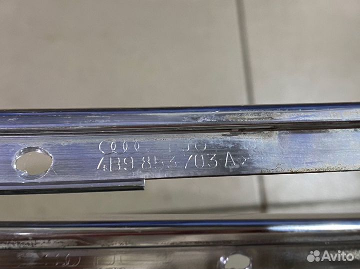 Молдинг крыши левая, правая Audi A6 C5 Avant