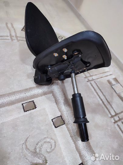 Компьютерный стул (на запчасти)