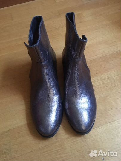 Новые кожаные полусапожки