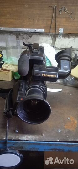 Видеокамера Panasonic M3000