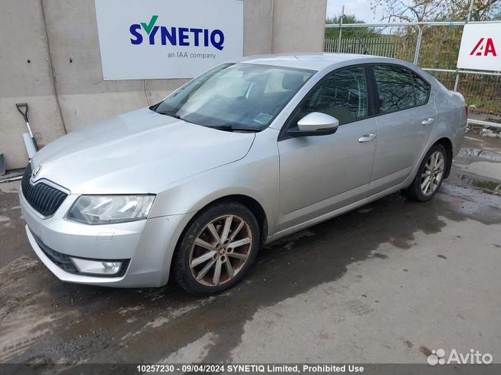 Шторка безопасности skoda octavia A7 2013