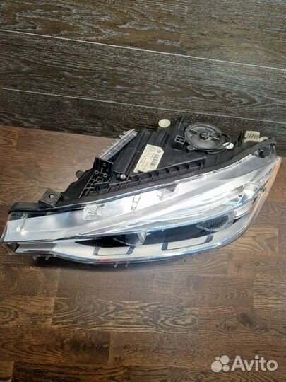 Фара BMW F30