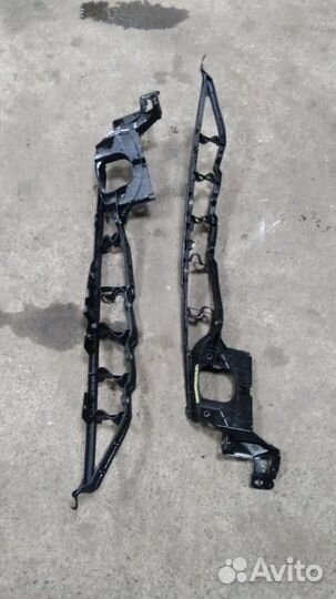 Кронштейн крепления крыла BMW X5 E70 Бмв