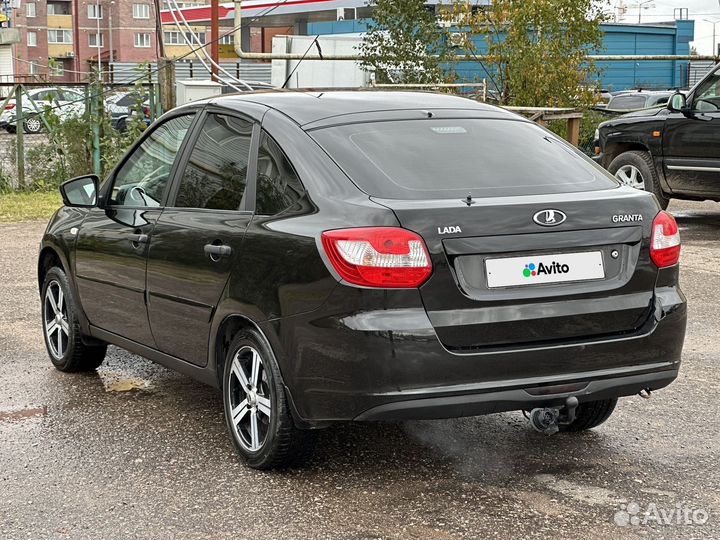LADA Granta 1.6 МТ, 2015, 111 000 км