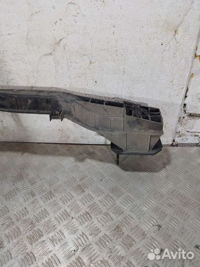 Усилитель заднего бампера Hyundai Elantra 7