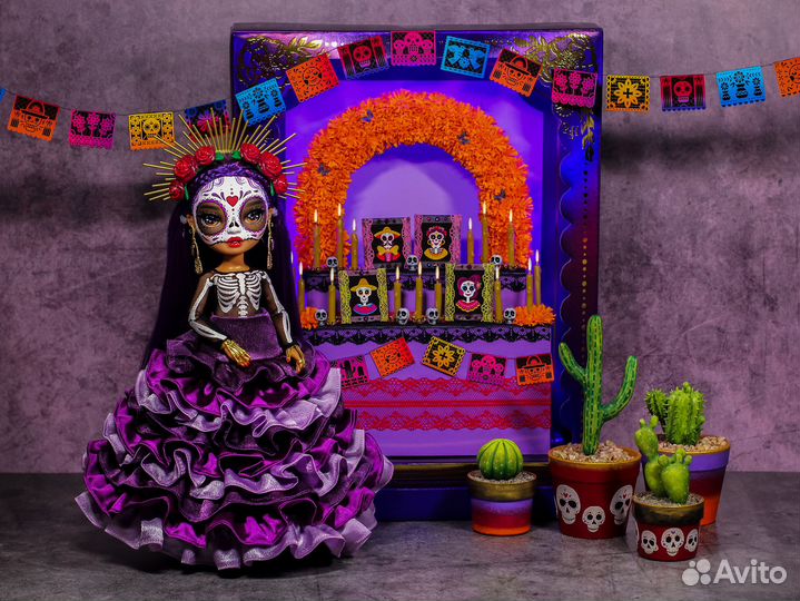 Алтарь на День мёртвых для Barbie и Rainbow High