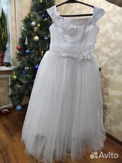 Платье на выпускной в детский сад продам