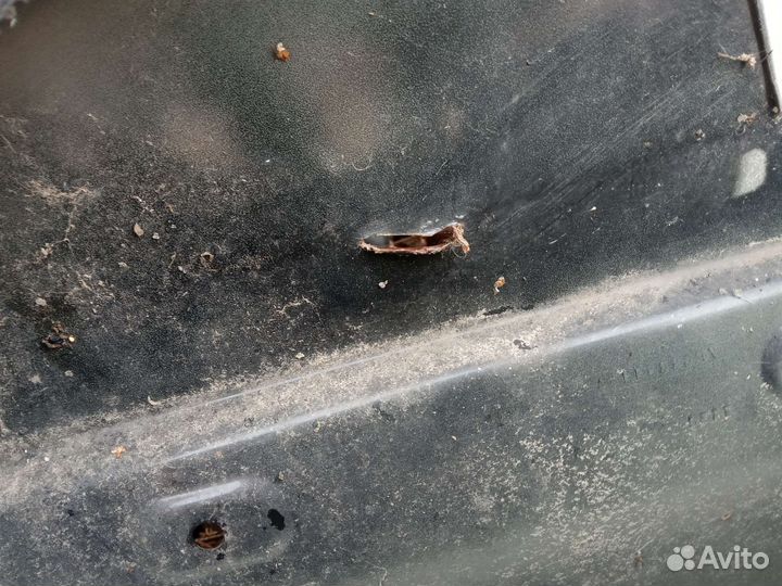 Задняя правая дверь Фольксваген Тоуарег 2 Touareg