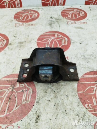 Подушка двигателя правая Nissan Note E11 CR14DE