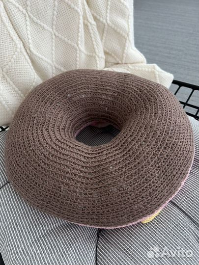 Декоративная подушка Пончик в детскую и подросткам