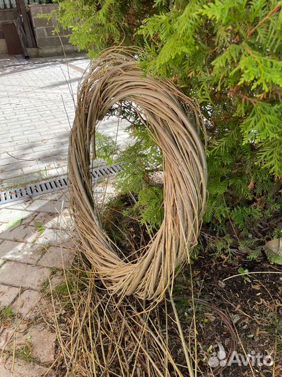 Венок декоративный