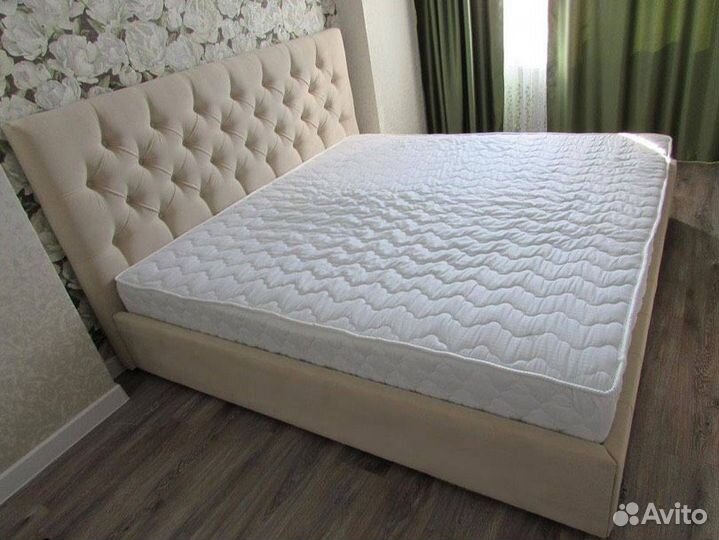 Кровать двуспальная