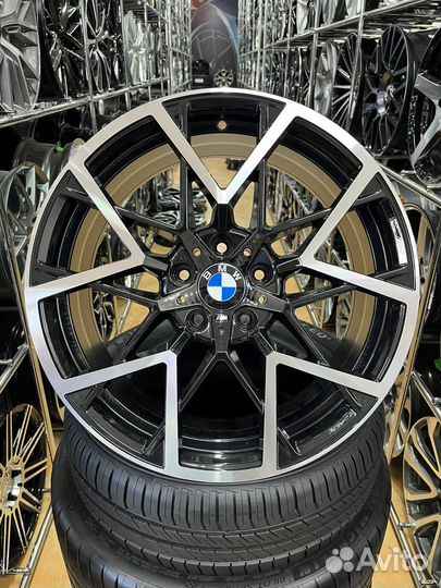 Разноширокие диски R19 5*120 BMW 813 M стиль
