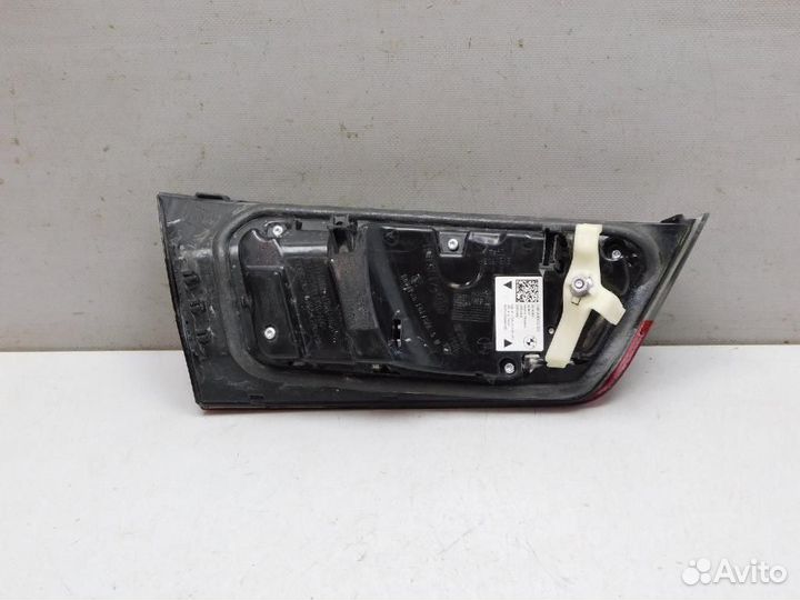 Фонарь задний внутренний правый BMW 3-Series