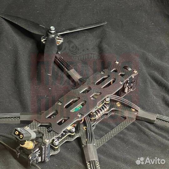 Квaдрoкoптеp фпв Пиpaнья 7 и 10 ''