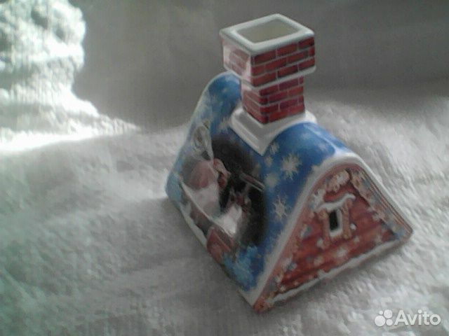 Новогодние сувениры. Избушка - конфетница