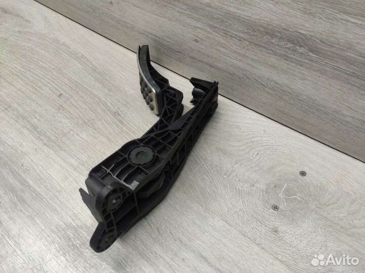 Педаль газа Mercedes M W164