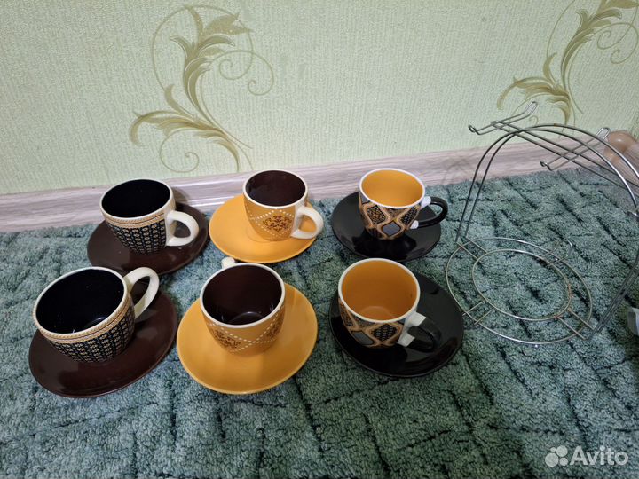 Сервиз чайный на подставке