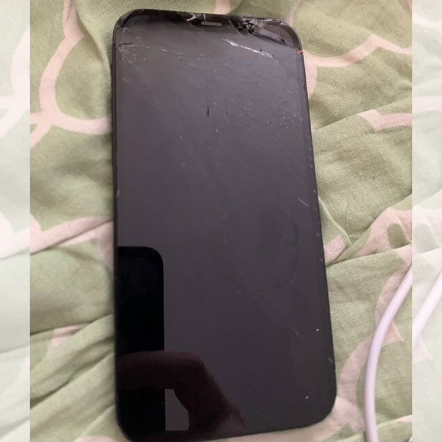 iPhone 12, 256 ГБ, SIM + eSIM
