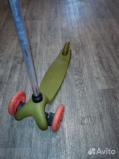 Самокат детский трехколесный новый