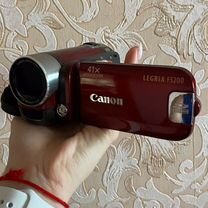 Цифровая видеокамера Canon Legria FS200