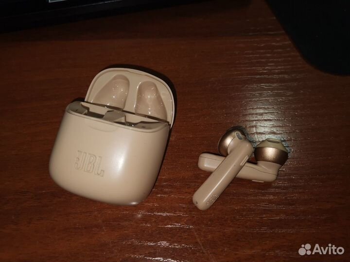 Наушники True Wireless JBL Tune 225TWS Gold