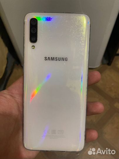 Телефон Samsung a 70